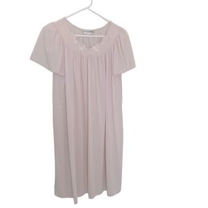 Miss Elaine Women’s Short Sleeve Sleepwear Color Pale Pink Size Medium